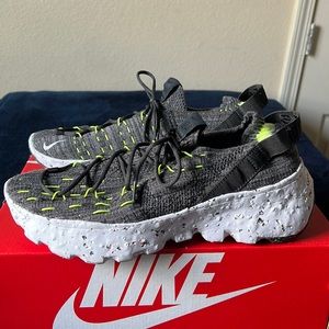 Nike Space Hippie 04
